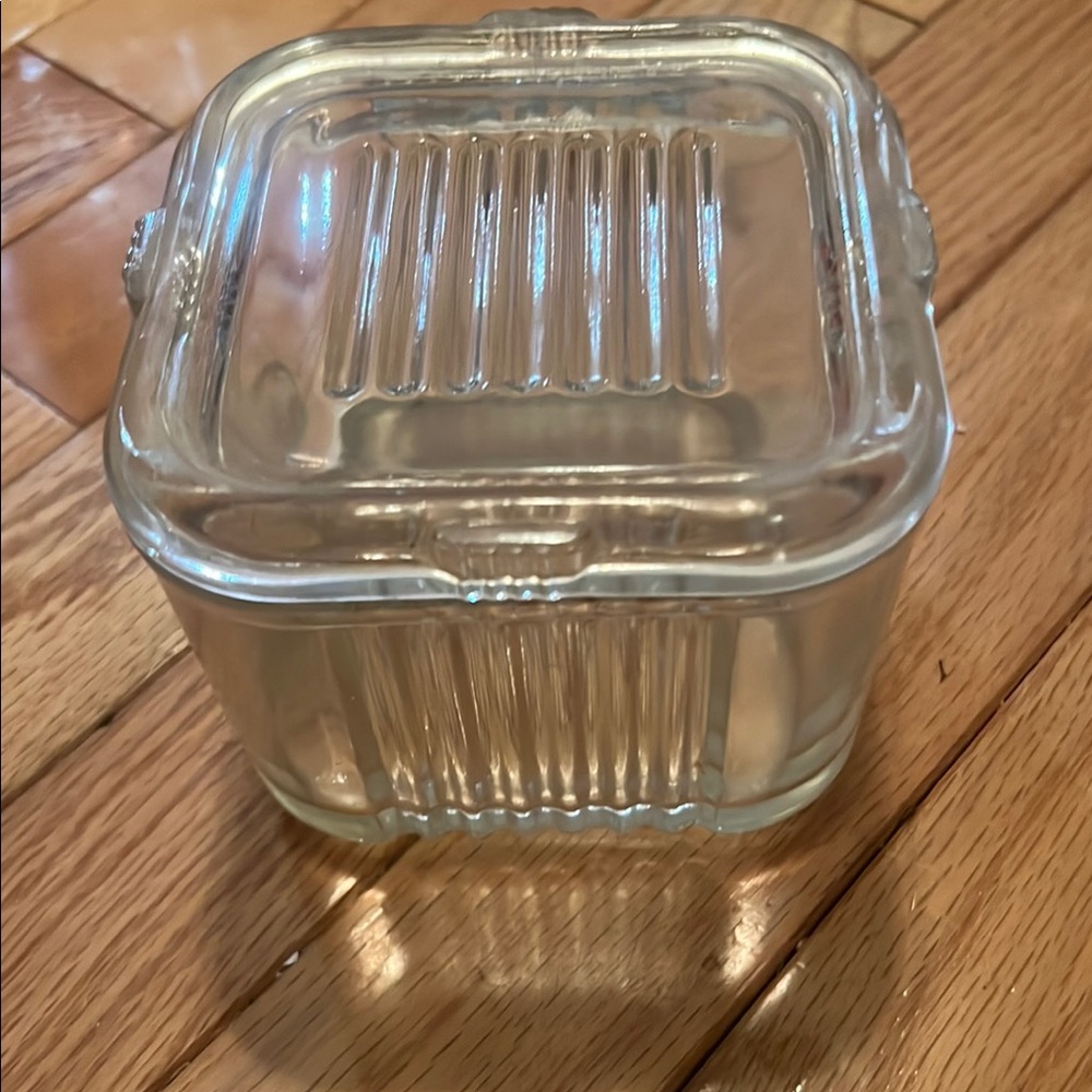 Vintage federal refrigerator dish